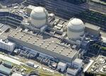 　関西電力高浜原発の３号機（左）と４号機＝２０２０年
