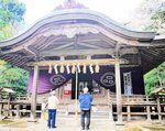名だたる戦国武将が祈願、寄進した加知弥神社の拝殿。勝谷地区の中心、飯田の森にある