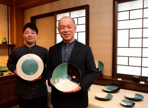 窯の形を受け継ぎつつ、新たな表現に向き合う坂本さん親子