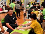 就農に関する疑問などを相談する来場者