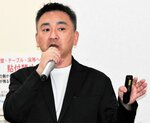 過労死やハラスメント対策について語る原島氏＝２０日、ＪＲ倉吉駅構内のエキパル倉吉