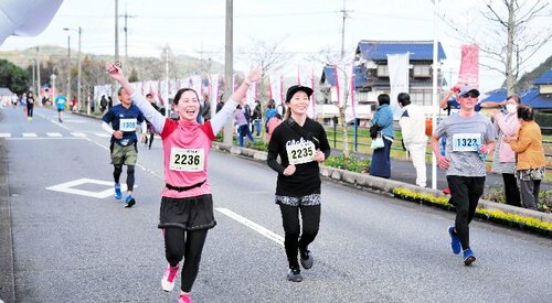 地域のボランティアの協力もあり盛り上がった大会（昨年１１月）