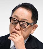 　「型式指定」を巡る不正について記者会見するトヨタ自動車の豊田章男会長＝３日午後、東京都千代田区