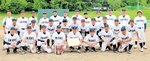 ４年ぶり３度目の優勝を果たした鳥取育英高ＯＢ＝倉吉市営野球場