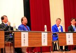 観光経営について提言するパネリスト＝７日、北栄町由良宿の町大栄農村環境改善センター