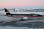 　トランプ次期米大統領の長男ジュニア氏が乗り、グリーンランドに到着した航空機＝７日（ＥＭＩＬ　ＳＴＡＣＨ／ＲＩＴＺＡＵ　ＳＣＡＮＰＩＸ・ＡＰ＝共同）