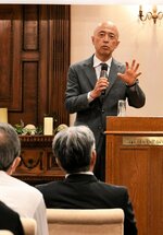 人権意識に基づいた職場環境づくりの必要性を説く菊地弁護士