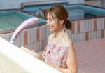　ムネポジタオルは、胸元を隠したまま髪や体を洗える