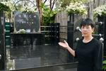 　日本語の慰霊碑建立に奔走した大野肇さんの妻ノイさん＝２０２４年１２月２６日、タイ・プーケット（共同）
