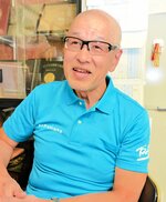 「万灯はいろんなことを教えてくれる先生」と語る鶴田会長