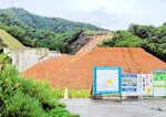 通常通りの作業が行われている山陰近畿道「浜坂道路２期」の工事現場＝２９日、新温泉町