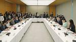 　首相官邸で開かれた女性活躍推進に向けたプロジェクトチームの会議＝５日午後