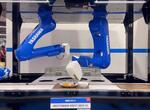 　安川電機が市場投入した、生成ＡＩ搭載のロボット「モートマン　ネクスト」（同社提供）