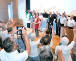 ７月に開かれた「月山富田城と尼子十旗連絡会」決起集会。緩やかな連携で観光振興に取り組んでいる