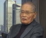 　インタビューに答える亀井静香氏。「日本では田植えや稲刈りをするときに、みんなで集まって何をどうするか相談して決めたんだ」