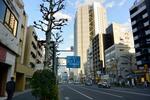 　青梅街道沿い＝東京都中野区