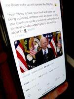 　専用の生成ＡＩサービスで制作しＸに投稿されたバイデン米大統領の偽動画＝１１日、東京都内