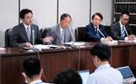 　記者会見する原告代理人の木村壮弁護士（左端）ら＝１０日午後、東京・霞が関の司法記者クラブ