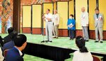 あいさつで「みんなで喜んで、楽しんで」と呼びかける川島会長