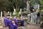 　熊本県荒尾市で営まれた、戦時中に朝鮮半島と中国から強制動員され亡くなった人々を悼む慰霊祭＝１２日午前