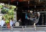 　岳神楽の「権現舞」（撮影・森尻純夫）