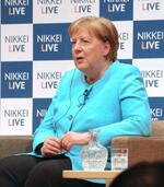 　トークイベントに出席したドイツのメルケル元首相＝２７日午後、東京都千代田区