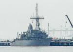 　神戸港に入港した米海軍の掃海艦「ウォーリア」＝２４日午前