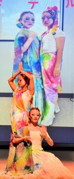 ヘアショーで最優秀賞を受賞したグループのモデル