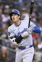 　１１日のパドレス戦の６回、四球を選んだドジャース・大谷＝サンディエゴ（ＵＳＡトゥデー・ロイター＝共同）
