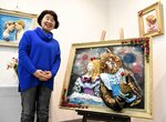 「紙粘土の世界に親しんでほしい」と呼びかける河本さん