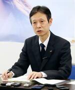 　記者会見するＪＲ東海の丹羽俊介社長＝１７日午後、名古屋市