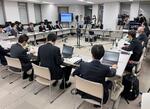 　リニア中央新幹線のトンネル工事による地質構造や水資源への影響を議論する専門家会合＝１７日午後、静岡県庁
