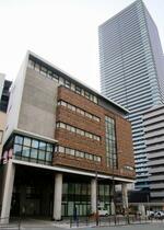 　タワーマンションのそばに位置する、大阪市立中之島小中一貫校
