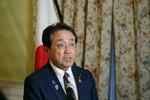 　日米の関税交渉後、記者会見する赤沢経済再生相＝１６日、ワシントン（共同）