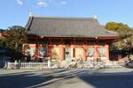 　宝仙寺の本堂＝東京都中野区