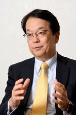 　インタビューに答える日本製鉄の森高弘副会長