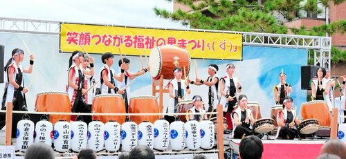 会場を盛り上げた子どもたちの太鼓の演奏