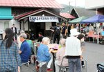 多くの愛好家らが訪れた丹比駅（丹比駅活性化プロジェクト提供）