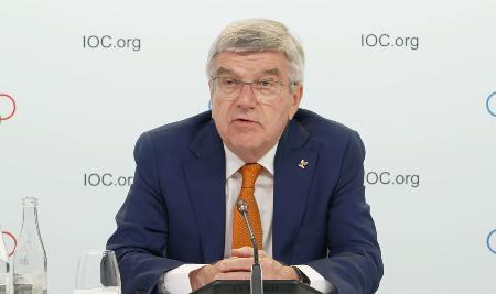 　オンラインの記者会見で五輪の難民選手団について語るＩＯＣのバッハ会長＝２日（共同）