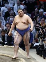 　大相撲春場所の優勝決定戦で高安を下し、３度目の優勝を決めた大の里＝３月、エディオンアリーナ大阪