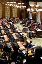　開かれた衆院政治改革特別委＝１６日午後