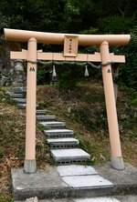 鳥居には「西ノ宮神社」の文字