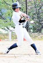 １回戦　香住は四回、飯尾のランニング本塁打で４－０とリードを広げる