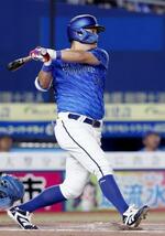 　７回ＤｅＮＡ１死満塁、筒香が右中間に逆転の２点二塁打を放つ＝ＺＯＺＯマリン