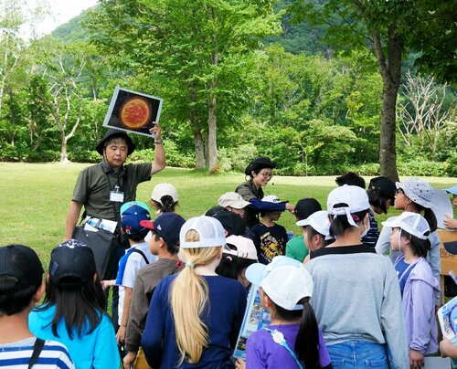 奥大山自然塾の様子（江府町提供）