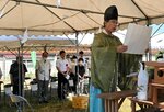 梨の豊作を祈る関係者＝４日、湯梨浜町久見