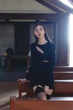 　山崎あみ写真集「Ｃａｎｔａｂｉｌｅ」より