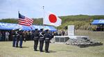 　太平洋戦争末期の激戦地、硫黄島で営まれた日米合同慰霊式。中谷防衛相、ヘグセス米国防長官と共に石破首相も参列した＝２９日午前、東京都小笠原村（代表撮影）