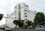 来年１月に閉店することになった一畑百貨店＝１３日、松江市朝日町
