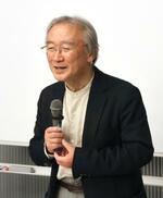 　講演する「新渡戸基金」の藤井茂理事長＝６月、盛岡市